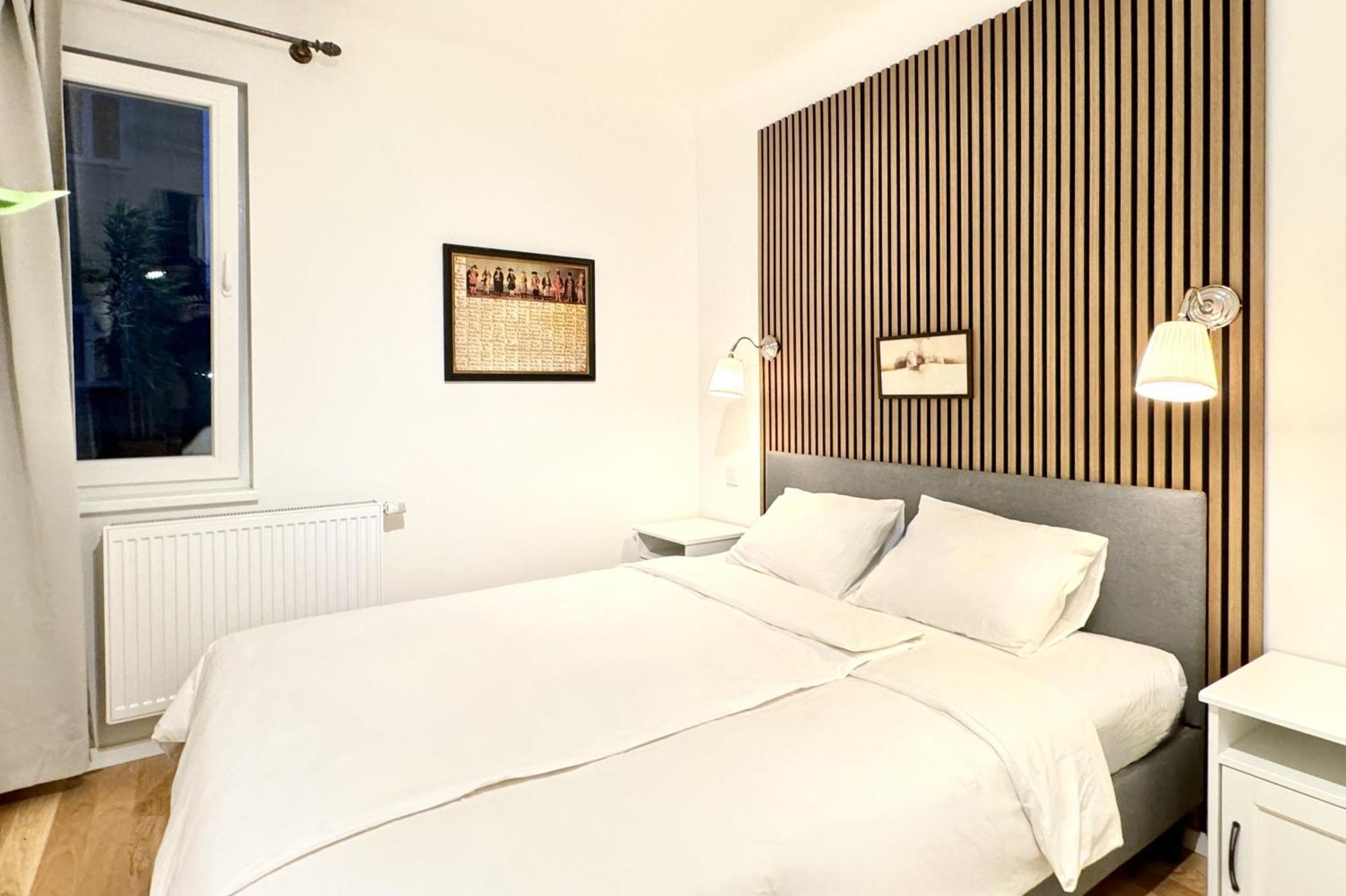 Newly Renovated At Yppenplatz Apartament Viena