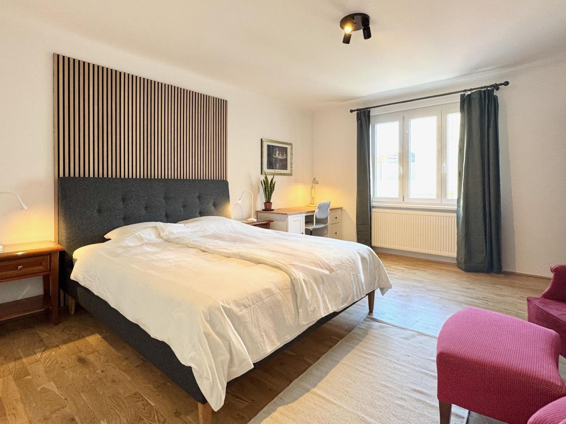 Newly Renovated At Yppenplatz * Viena