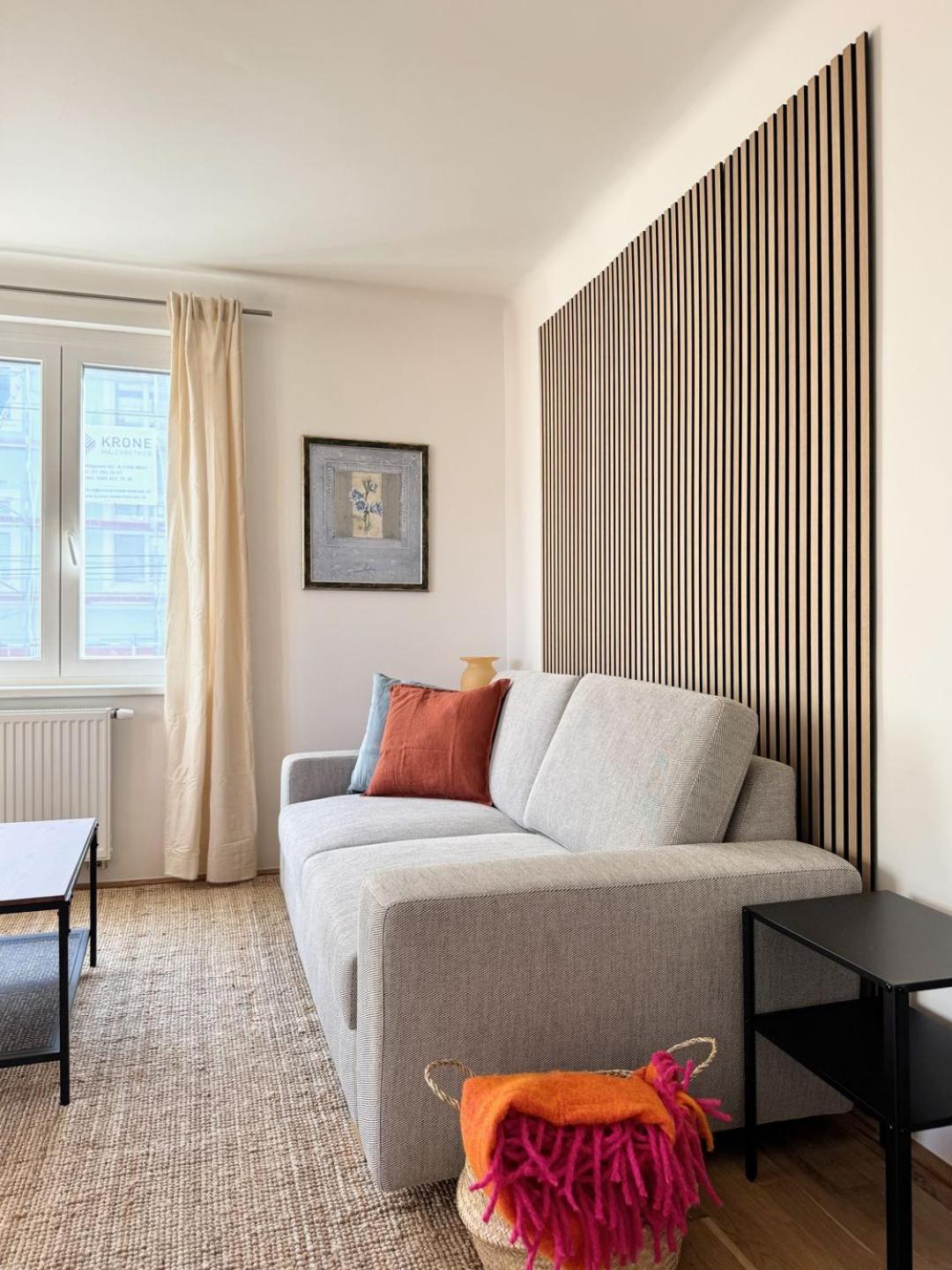 Newly Renovated At Yppenplatz Apartament